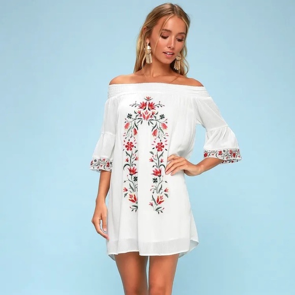 Black Swan Dresses & Skirts - Black swam Taryn white embroidered off the shoulder shift dress SZ MD